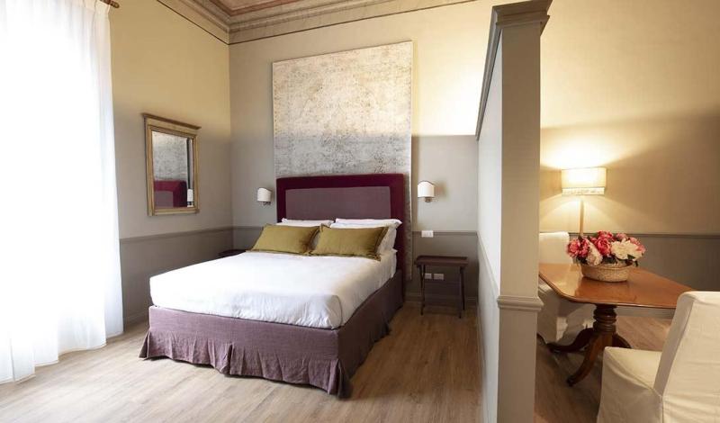 relaisdonnalucrezia en deluxe-room 032